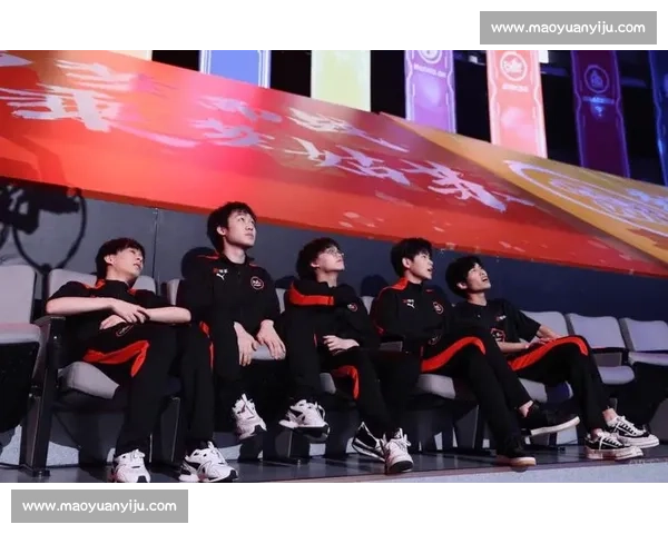 科隆与汉堡激战前瞻 双方阵容分析及比赛看点解析 科隆与汉堡激战前瞻 双方阵容分析及比赛看点解析